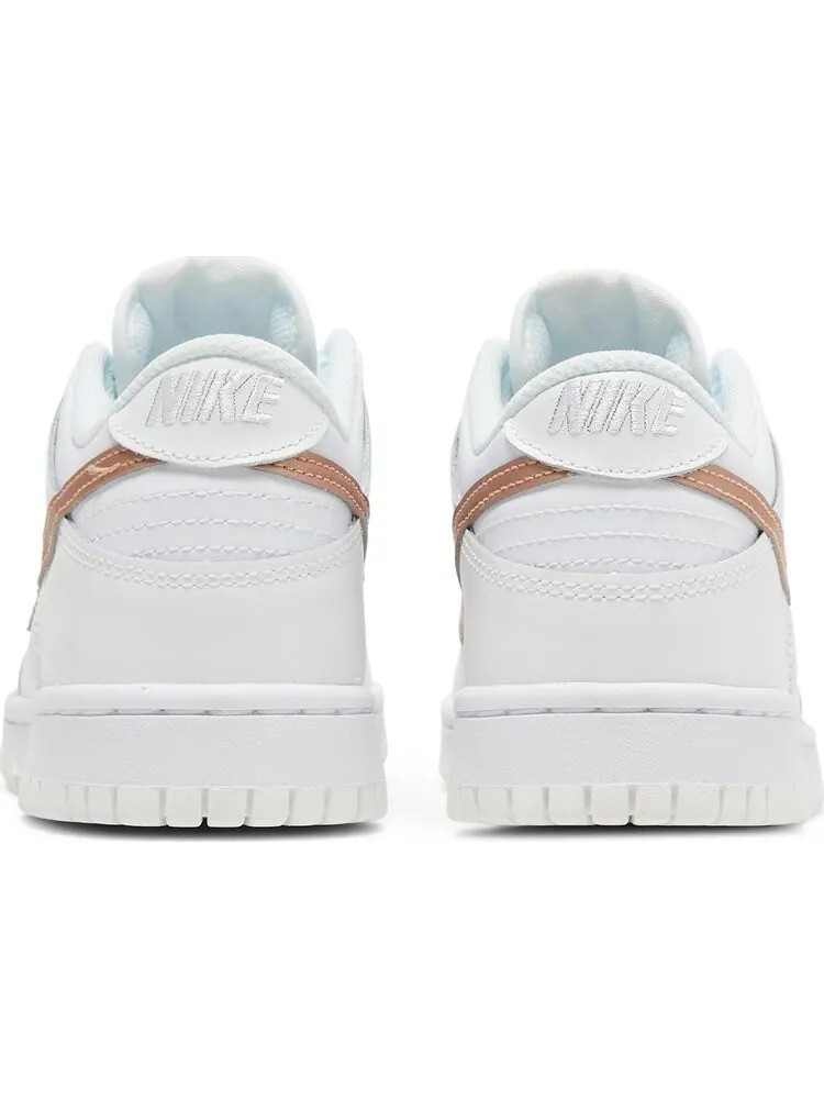 Кроссовки Nike Dunk Low 'White Metallic Red Bronze' — изображение 6 из 8, белый