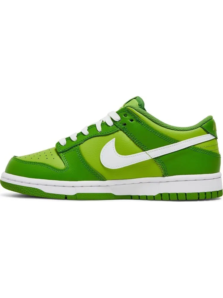 Кроссовки Nike Dunk Low GS 'Chlorophyll' — изображение 3 из 8, зеленый