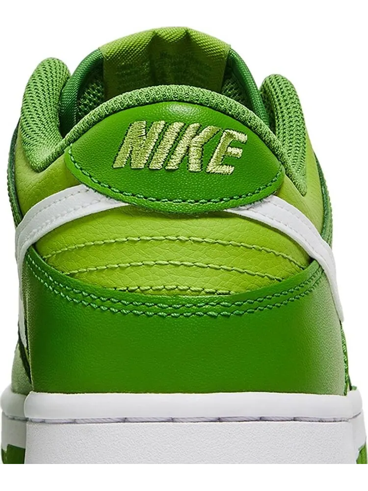 Кроссовки Nike Dunk Low GS 'Chlorophyll' — изображение 7 из 8, зеленый