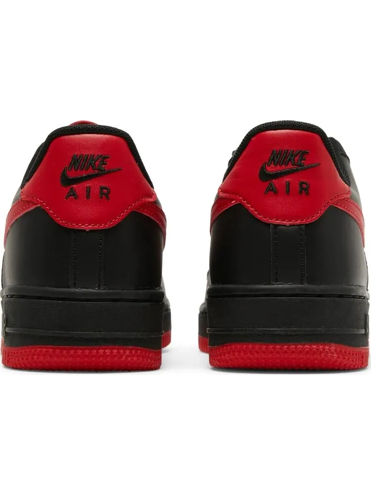 Кроссовки Nike Air Force 1 GS 'Bred' — изображение 6 из 8, черный