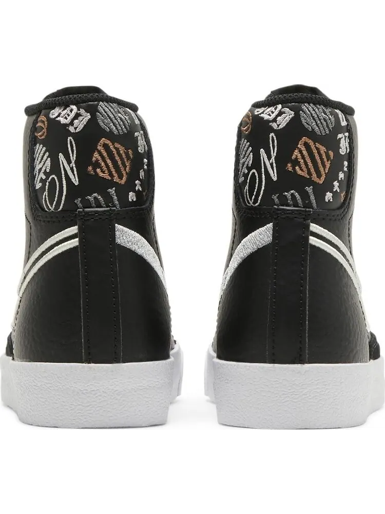 Кроссовки Nike Blazer Mid '77 SE GS 'Playful Fonts' — изображение 6 из 8, черный