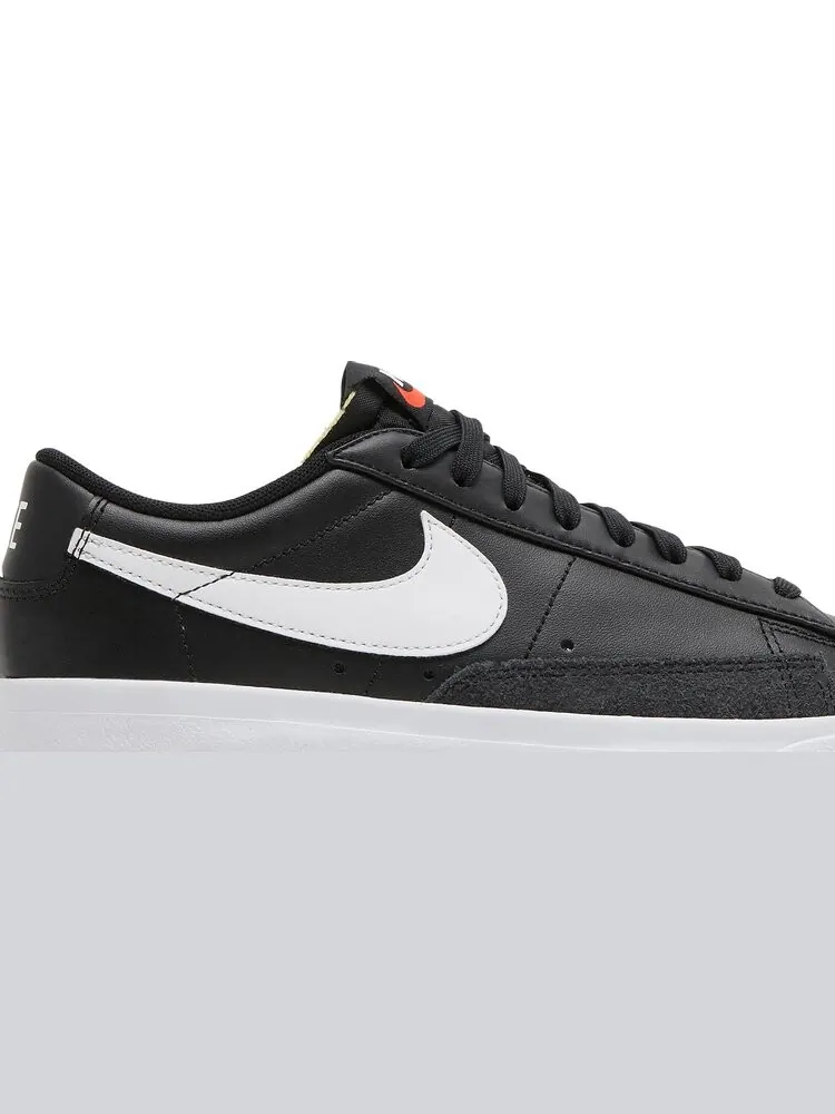 Кроссовки Nike Wmns Blazer Low Platform 'Black White' — изображение 2 из 8, черный