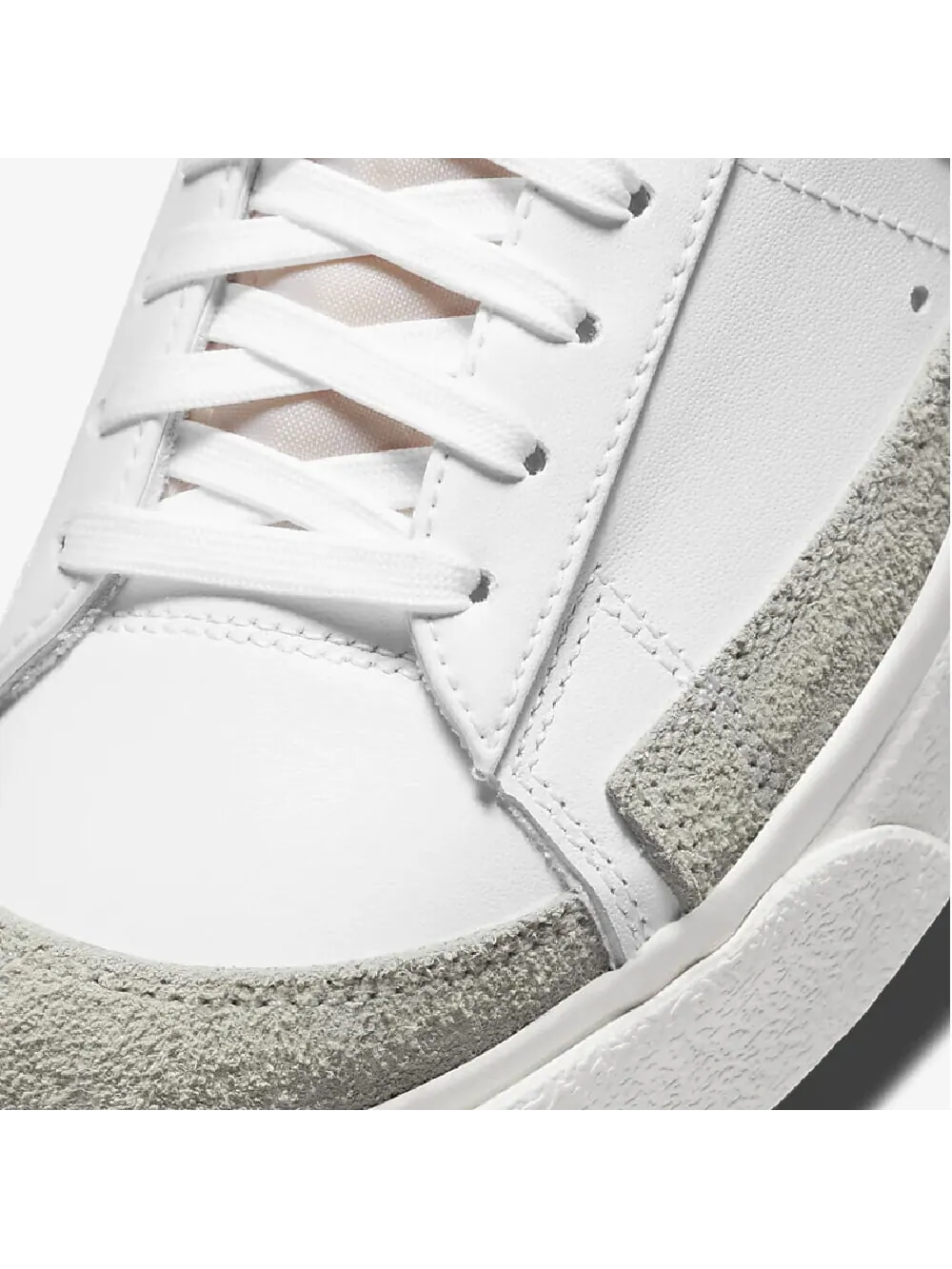 Кроссовки Nike Blazer Low Platform — изображение 7 из 9, белый