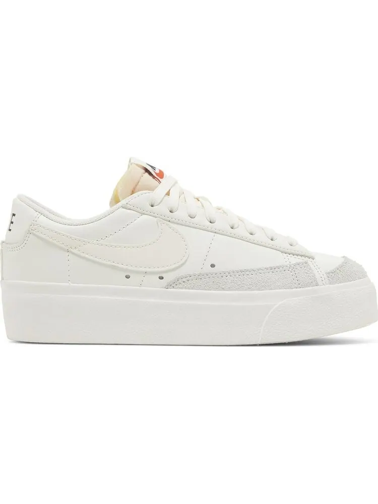 Кроссовки Wmns Blazer Low Platform 'Triple Sail' — изображение 1 из 4, белый