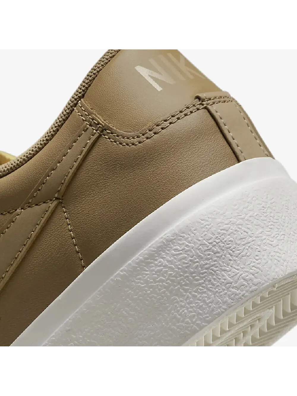 Кроссовки Nike Blazer Low Platform — изображение 8 из 8, коричневый