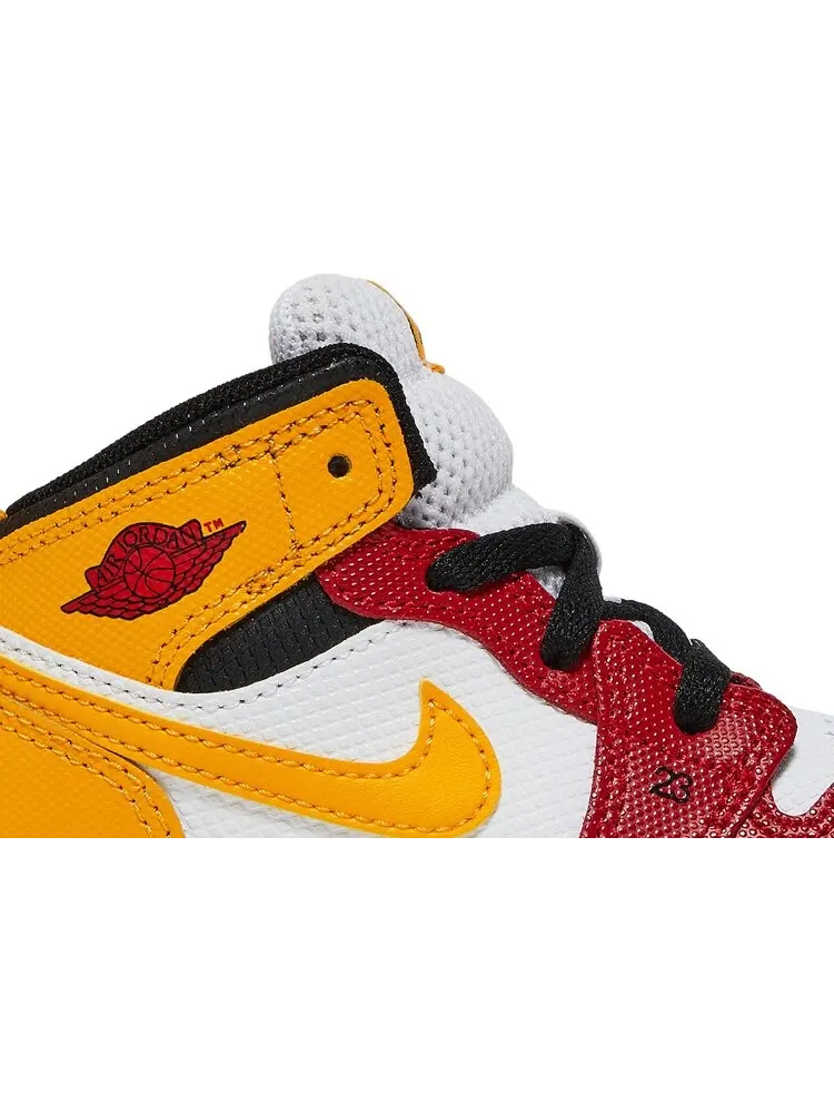 Кроссовки Air Jordan 1 Mid SE TD Motorsport — изображение 2 из 8, белый