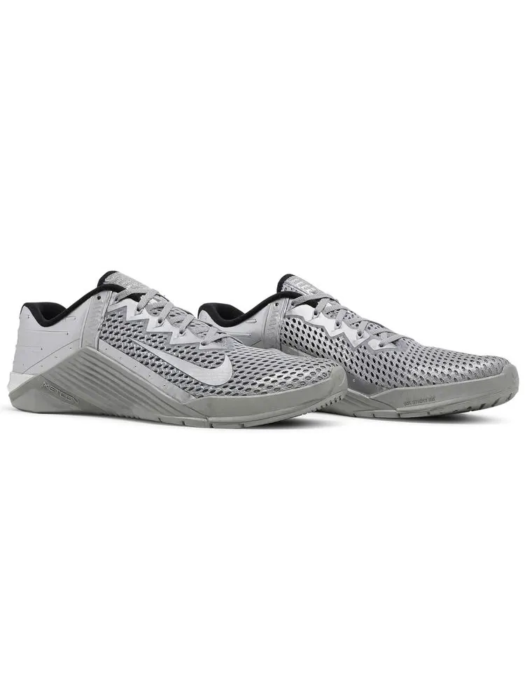 Кроссовки Nike Metcon 6 Premium 'Metallic Silver' — изображение 8 из 8, серебряный