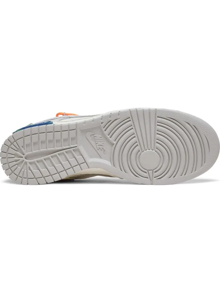 Кроссовки Nike Off-White x Dunk Low 'Lot 31 of 50' — изображение 4 из 8, белый