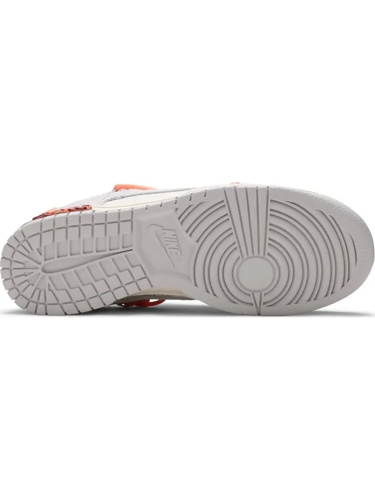 Кроссовки Nike Off-White x Dunk Low 'Lot 19 of 50' — изображение 4 из 8, белый