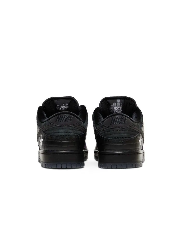 Кроссовки Nike Familia x Dunk Low Pro QS SB, First Avenue Special Box — изображение 6 из 9, черный