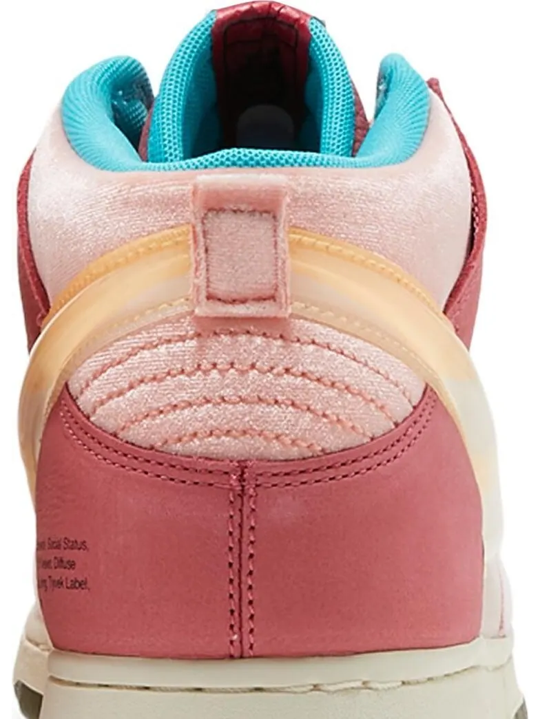 Кроссовки Nike Social Status x Dunk Mid 'Strawberry Milk' — изображение 7 из 8, розовый