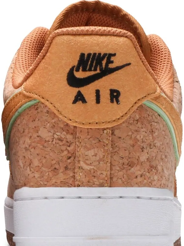 Кроссовки Nike Air Force 1 '07 Premium 'Happy Pineapple - Cork' — изображение 7 из 8, коричневый