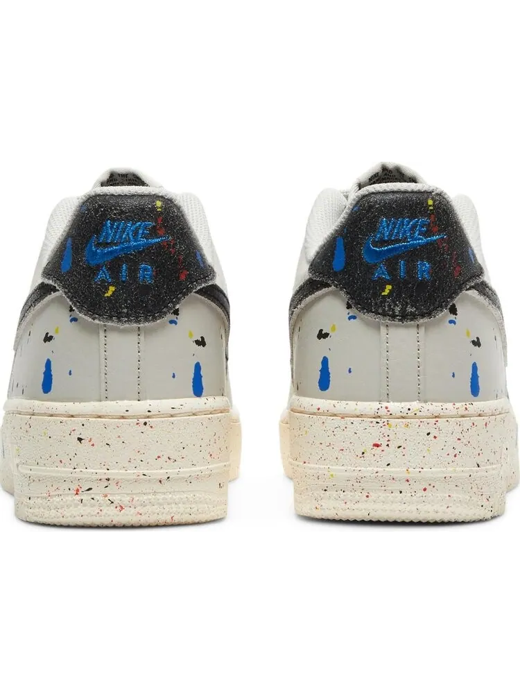 Кроссовки Nike Air Force 1 LV8 3 GS 'Paint Splatter - Light Bone' — изображение 6 из 8, белый