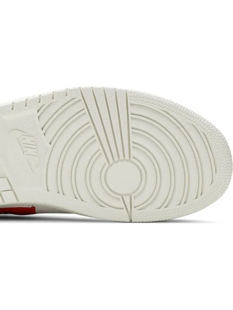 Кроссовки Air Jordan 1 Centre Court Banned — изображение 5 из 8, белый