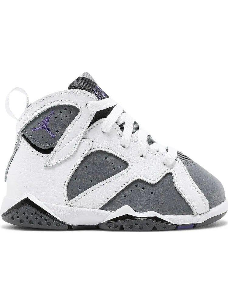 Кроссовки Air Jordan 7 Retro TD Flint 2021 — изображение 1 из 8, белый