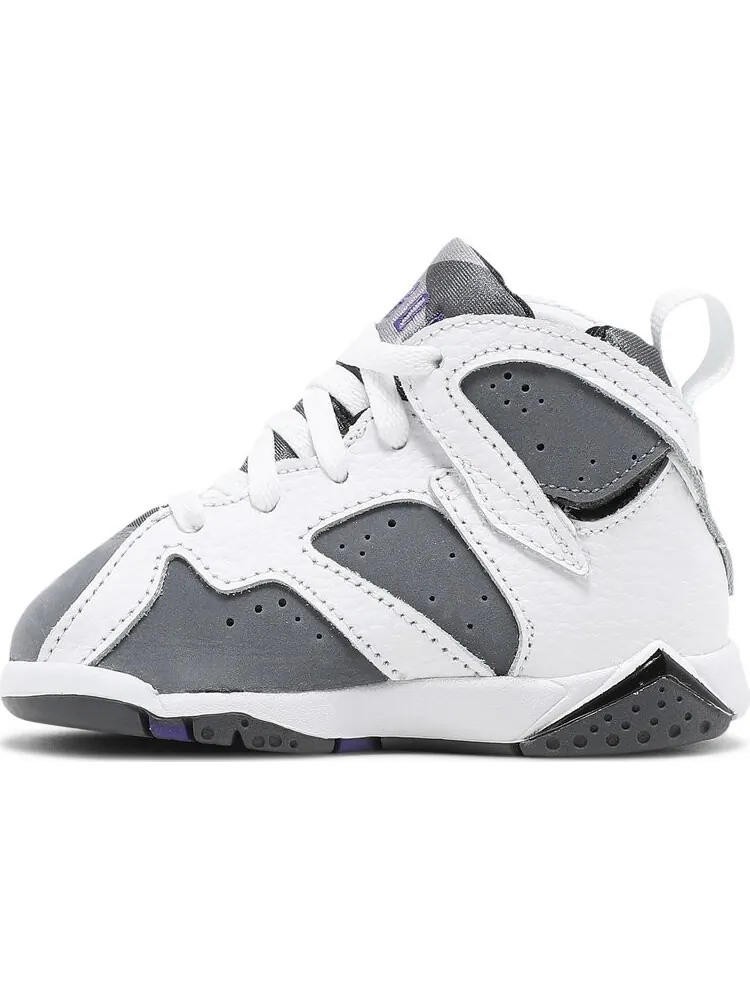 Кроссовки Air Jordan 7 Retro TD Flint 2021 — изображение 3 из 8, белый