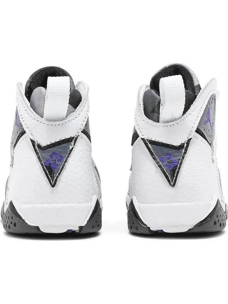 Кроссовки Air Jordan 7 Retro TD Flint 2021 — изображение 6 из 8, белый