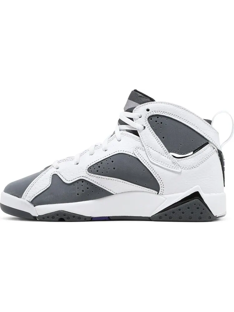 Кроссовки Air Jordan 7 Retro GS Flint 2021 — изображение 3 из 8, белый