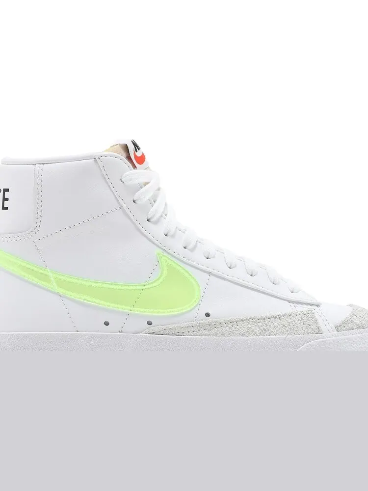 Кроссовки Nike Wmns Blazer Mid '77 Essential 'White Volt' — изображение 2 из 8, белый
