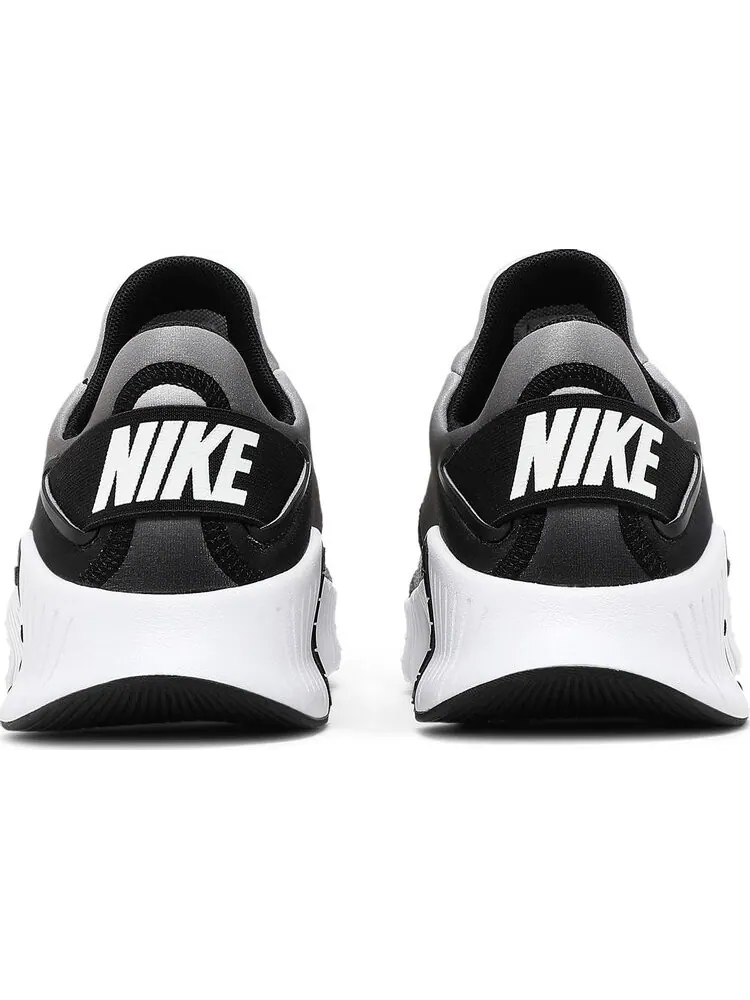 Кроссовки Nike Wmns Free Metcon 4 'White Black' — изображение 6 из 8, белый