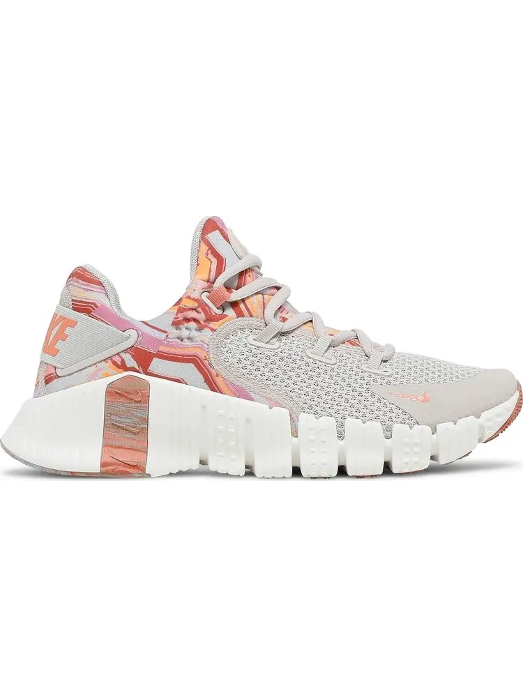 Кроссовки Nike Wmns Free Metcon 4 'Desert Sand Crimson Bliss' — изображение 1 из 8, оранжевый