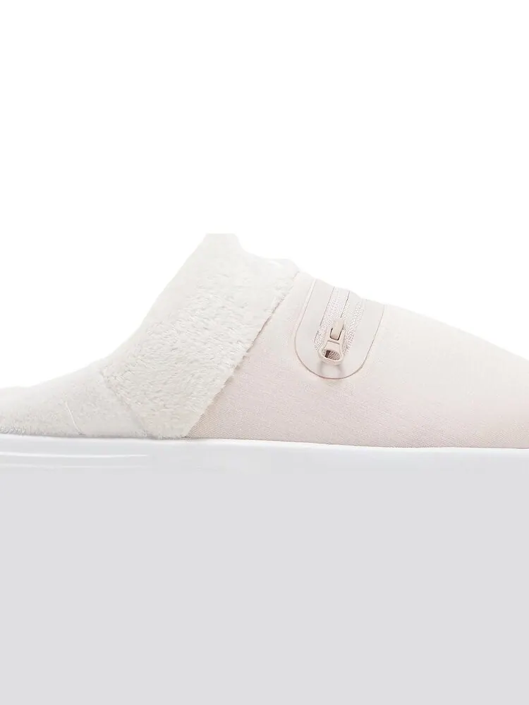 Кроссовки Nike Wmns Burrow 'Barely Rose' — изображение 2 из 8, розовый