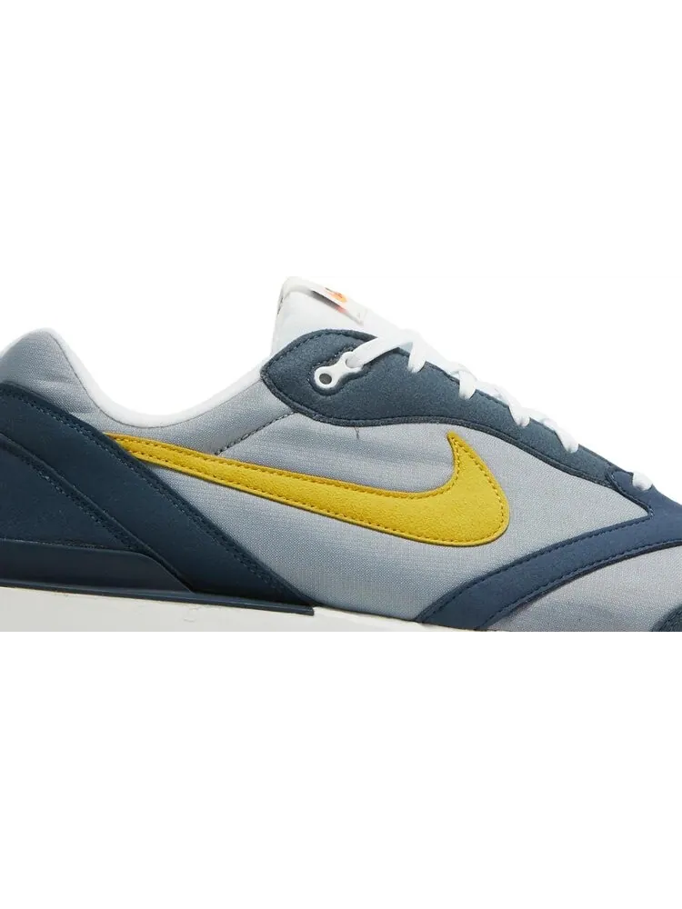Кроссовки Nike Air Max Dawn 'Particle Grey Dark Citron' — изображение 2 из 8, серый