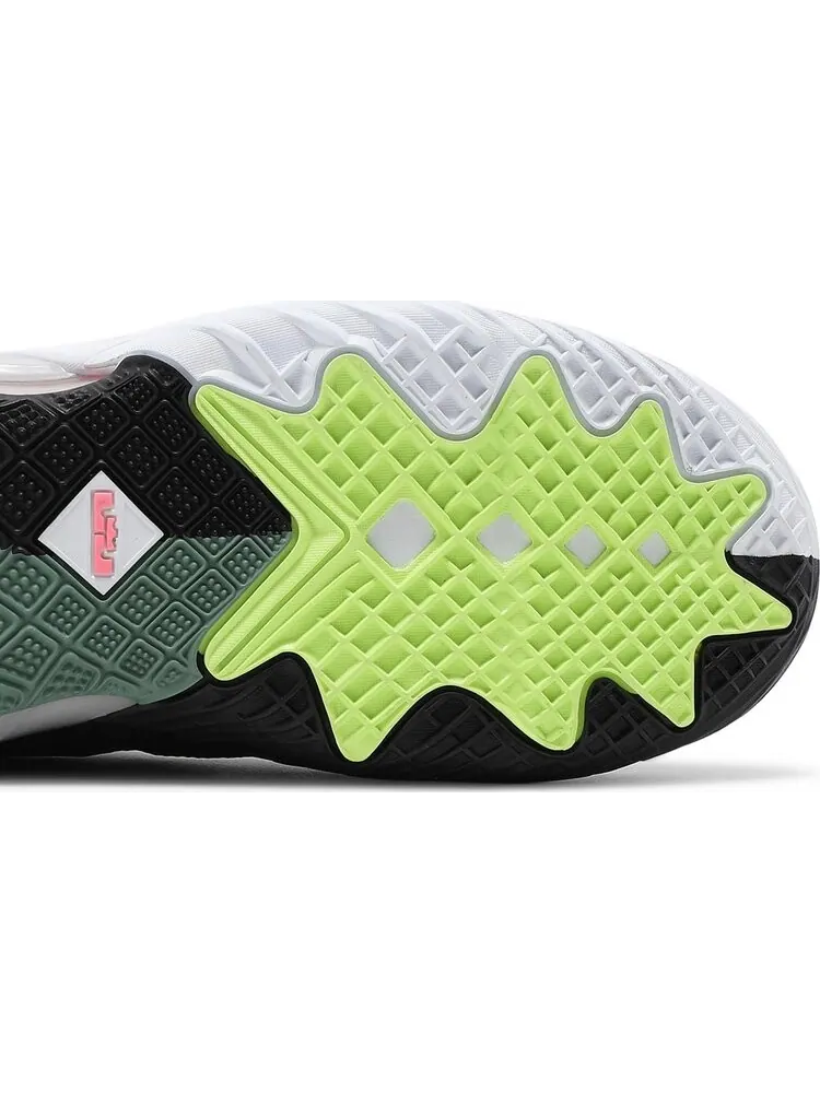 Кроссовки Nike Space Jam x LeBron 18 Low GS 'Bugs x Marvin' — изображение 5 из 8, серый