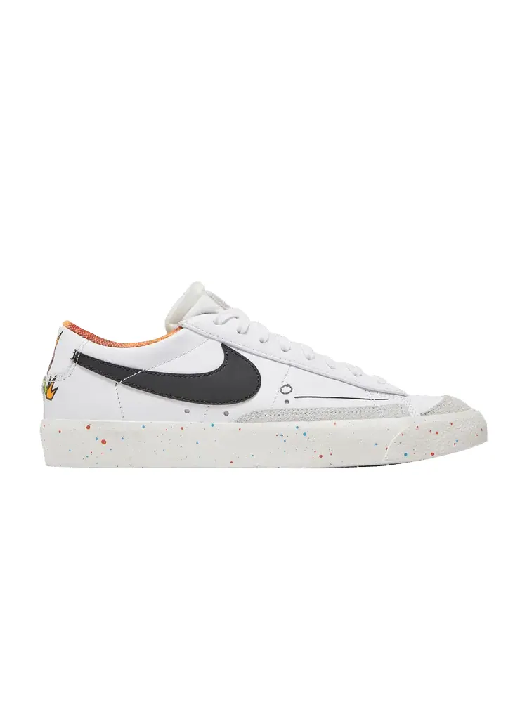 Кроссовки Nike Blazer Low '77 Vintage 'Make it Count' — изображение 1 из 9, белый/черный//оранжевый