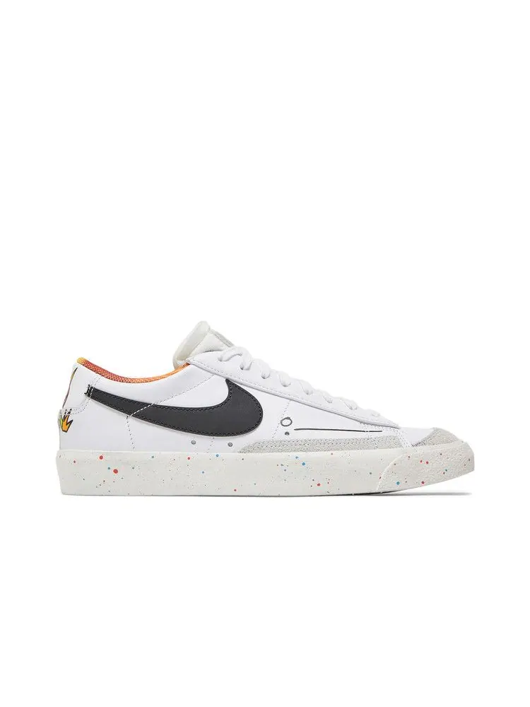 Кроссовки Nike Blazer Low '77 Vintage 'Make it Count' — изображение 2 из 9, белый/черный//оранжевый