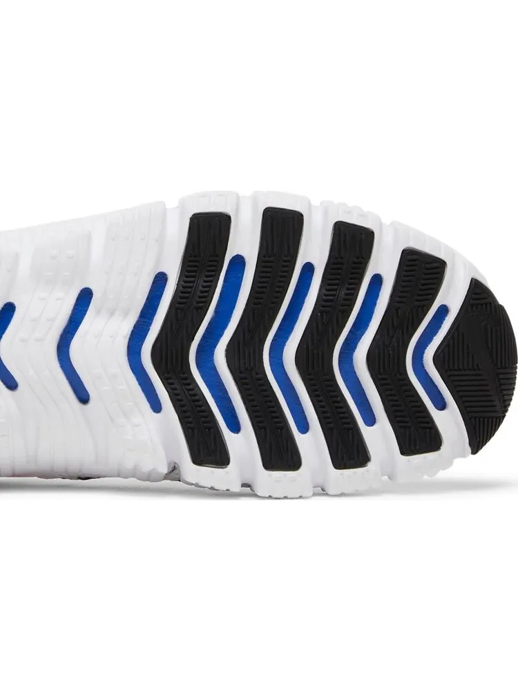Кроссовки Nike Wmns Metcon 4 'Printed White Black' — изображение 5 из 8, черный