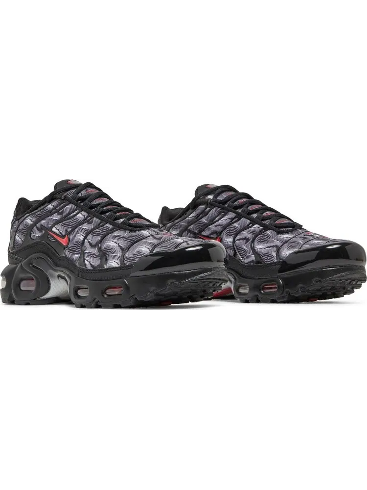 Кроссовки Nike Air Max Plus GS 'Black University Red' — изображение 8 из 8, черный