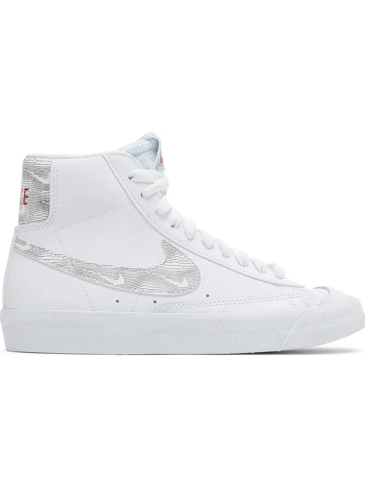 Кроссовки Nike Blazer Mid '77 GS 'White Logo Print' — изображение 1 из 8, белый