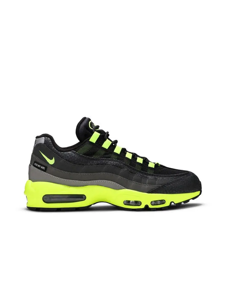 Кроссовки Nike Air Max 95 'Kiss My Airs - Black Volt' — изображение 2 из 9, черный//темный