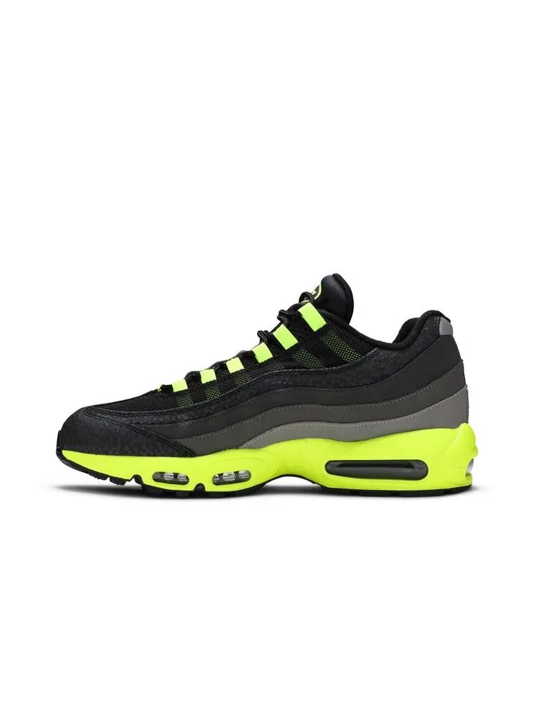 Кроссовки Nike Air Max 95 'Kiss My Airs - Black Volt' — изображение 4 из 9, черный//темный