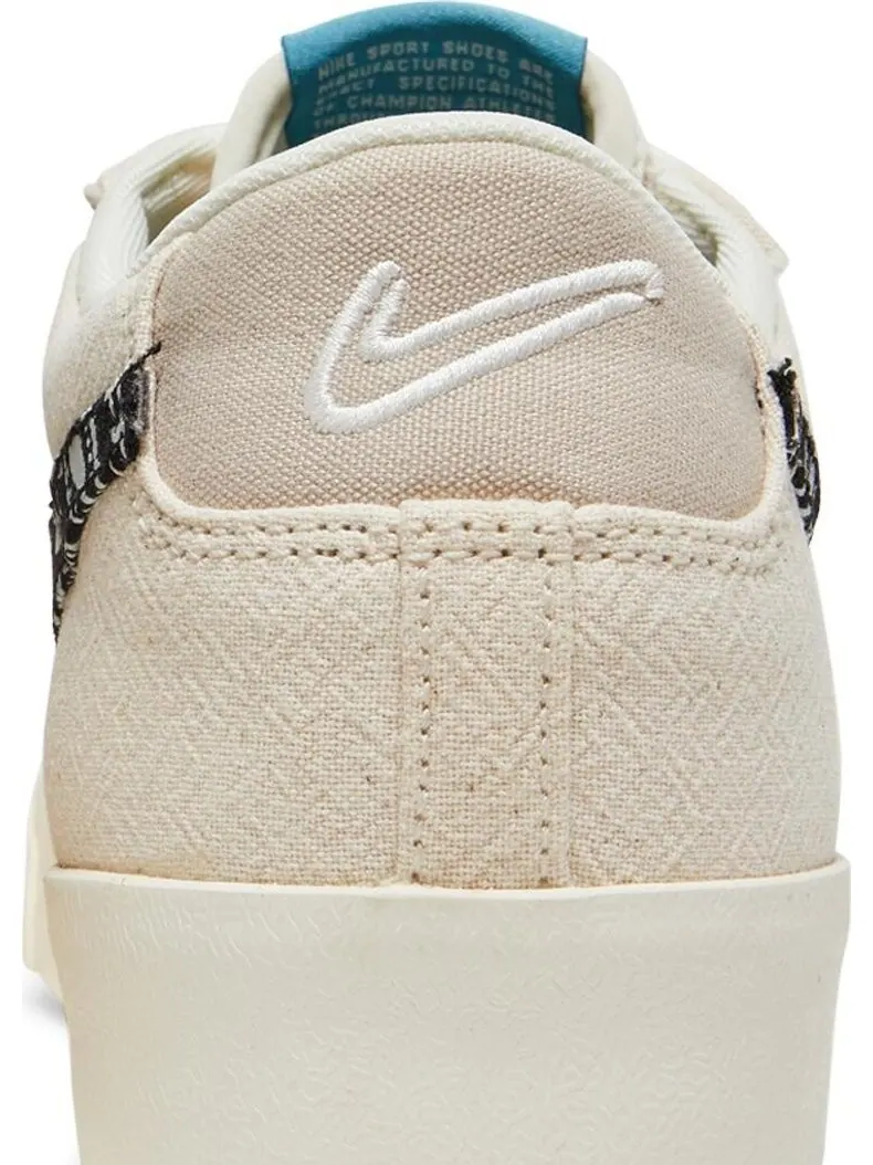 Кроссовки Nike Blazer Low '77 Vintage 'Paisley Swoosh' — изображение 7 из 8, бежевый