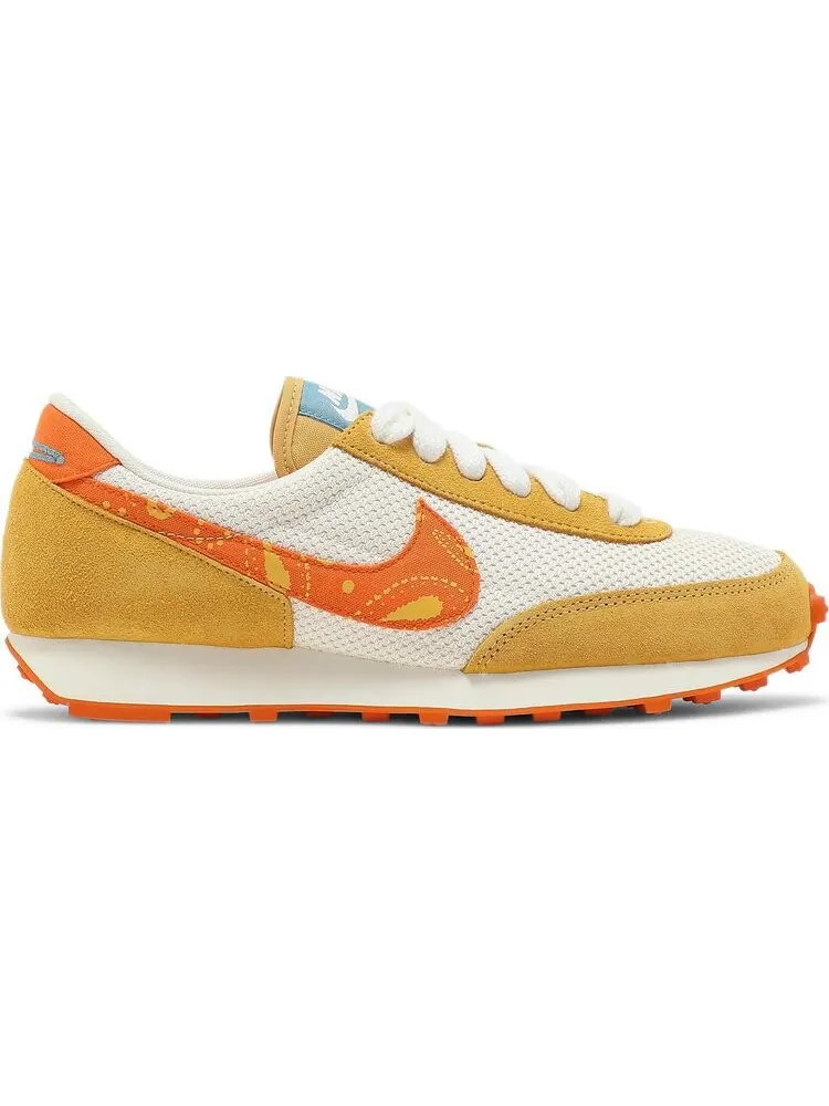 Кроссовки Nike Wmns Daybreak 'Paisley Swoosh - Pale Ivory Magma Orange' — изображение 1 из 8, оранжевый