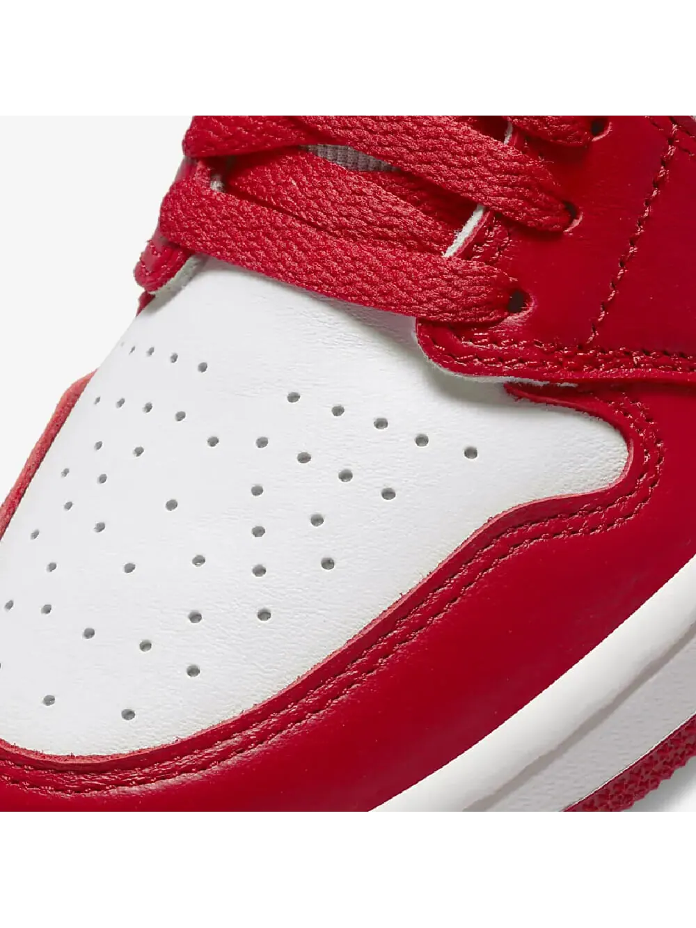 Кроссовки Nike Air Jordan 1 Retro High OG — изображение 8 из 9, красный/белый