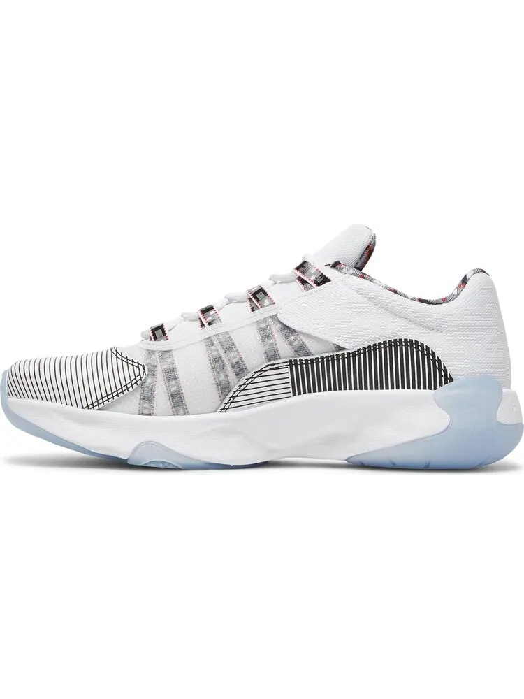 Кроссовки Air Jordan 11 CMFT Low Quai 54 — изображение 3 из 8, белый