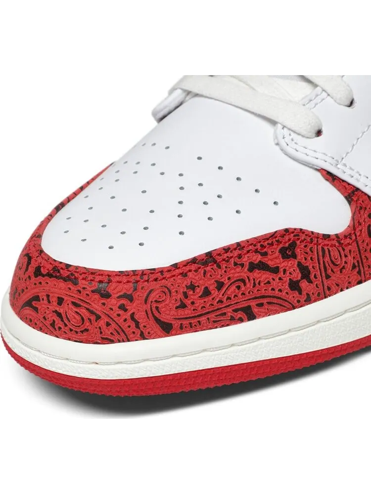 Кроссовки Air Jordan 1 Low SE Spades — изображение 10 из 10, белый