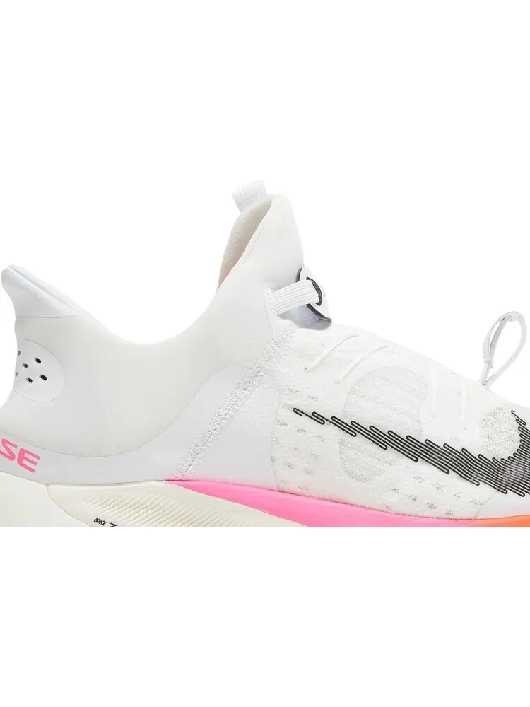 Кроссовки Nike Air Zoom Tempo NEXT% FlyEase 'Rawdacious' — изображение 2 из 8, белый