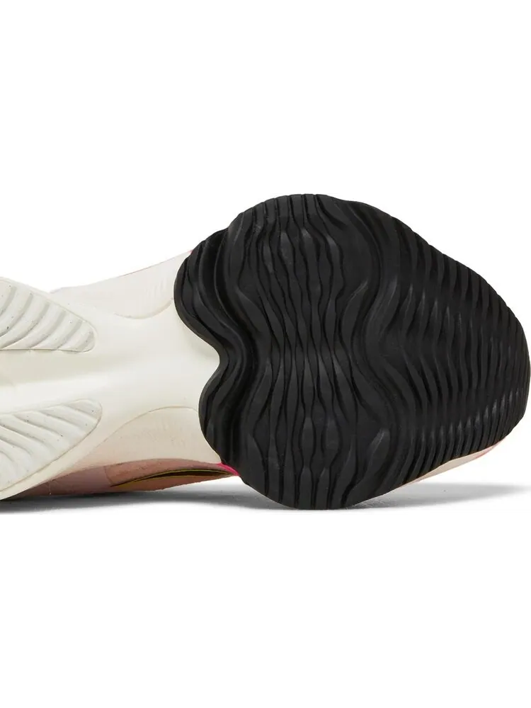 Кроссовки Nike Wmns Air Zoom Tempo NEXT% FlyEase — изображение 5 из 8, белый