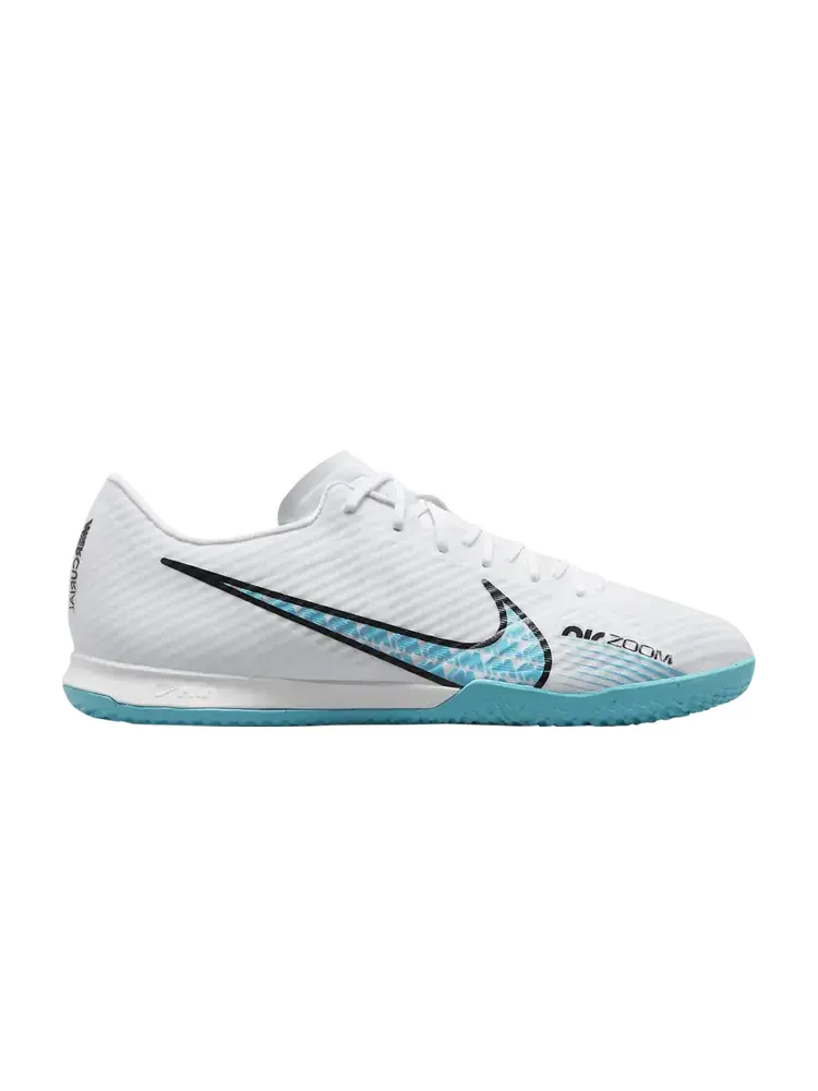 Кроссовки Nike Zoom Mercurial Vapor 15 Academy IC — изображение 1 из 1, белый