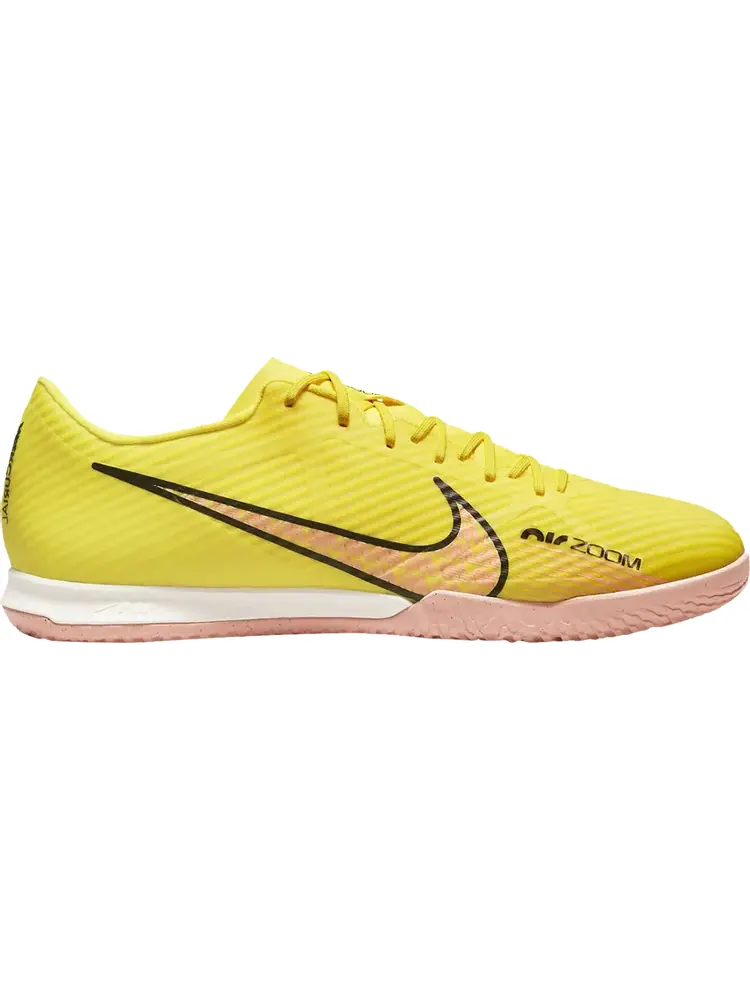 Кроссовки Nike Zoom Mercurial Vapor 15 Academy IC 'Lucent Pack' — изображение 1 из 1, желтый