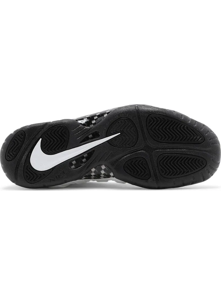 Кроссовки Nike Little Posite One GS 'Motorsport' — изображение 4 из 8, белый