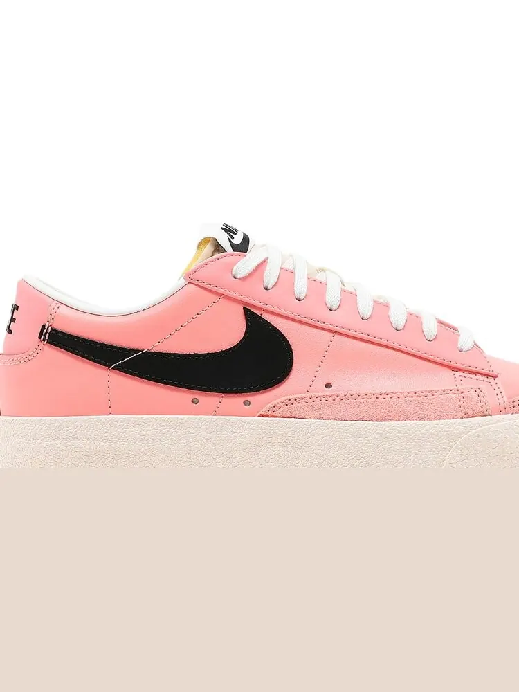 Кроссовки Nike Wmns Blazer Low '77 'Light Atomic Pink' — изображение 2 из 8, розовый