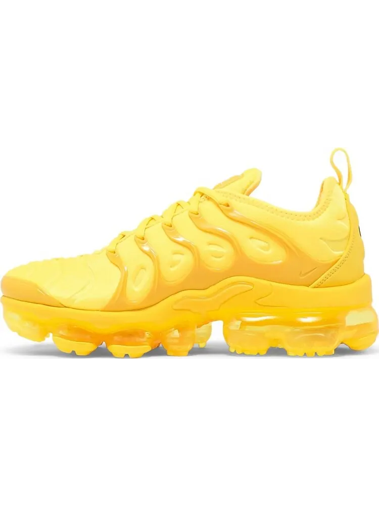 Кроссовки Nike Wmns Air VaporMax Plus 'Yolk' — изображение 3 из 8, желтый