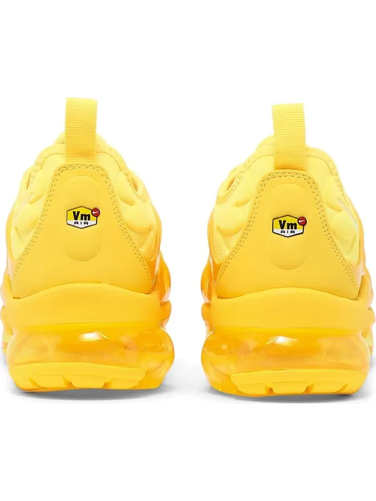 Кроссовки Nike Wmns Air VaporMax Plus 'Yolk' — изображение 6 из 8, желтый