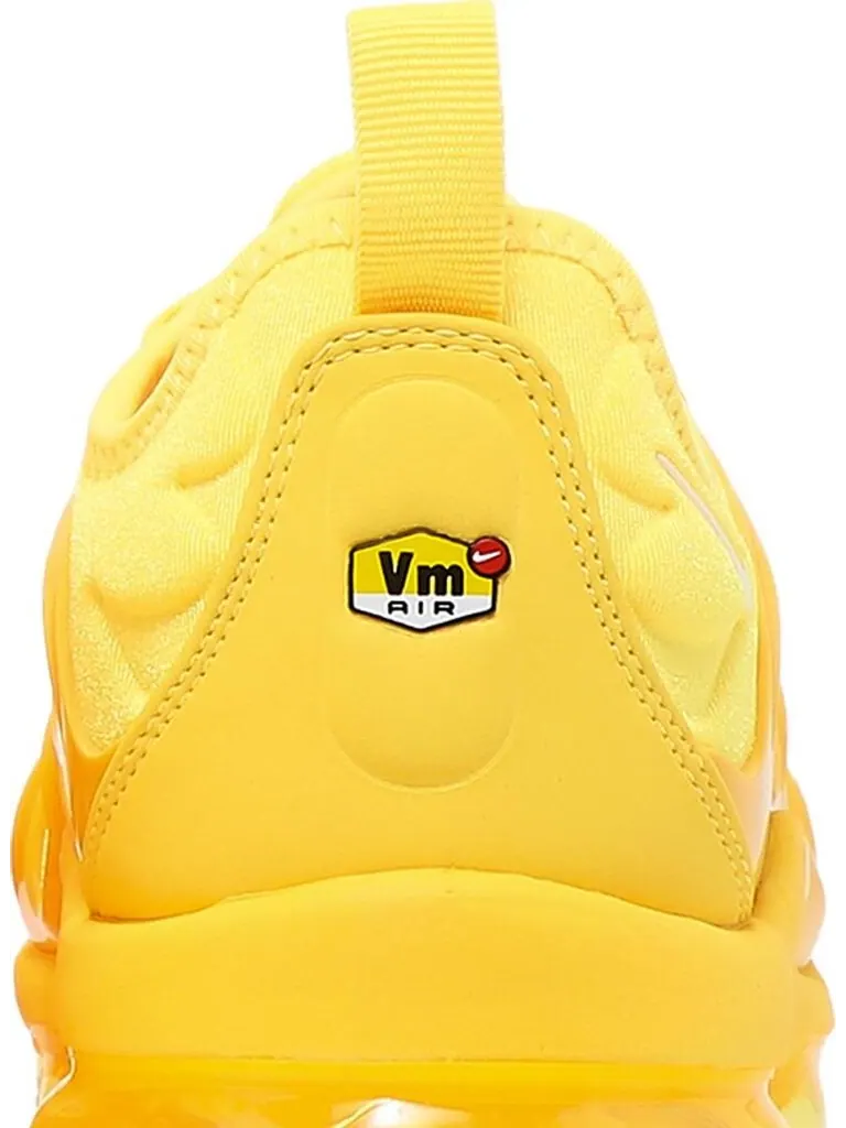Кроссовки Nike Wmns Air VaporMax Plus 'Yolk' — изображение 7 из 8, желтый