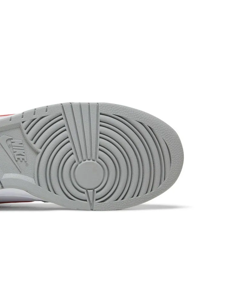 Кроссовки Nike Dunk High SE — изображение 5 из 8, светлый серый красный